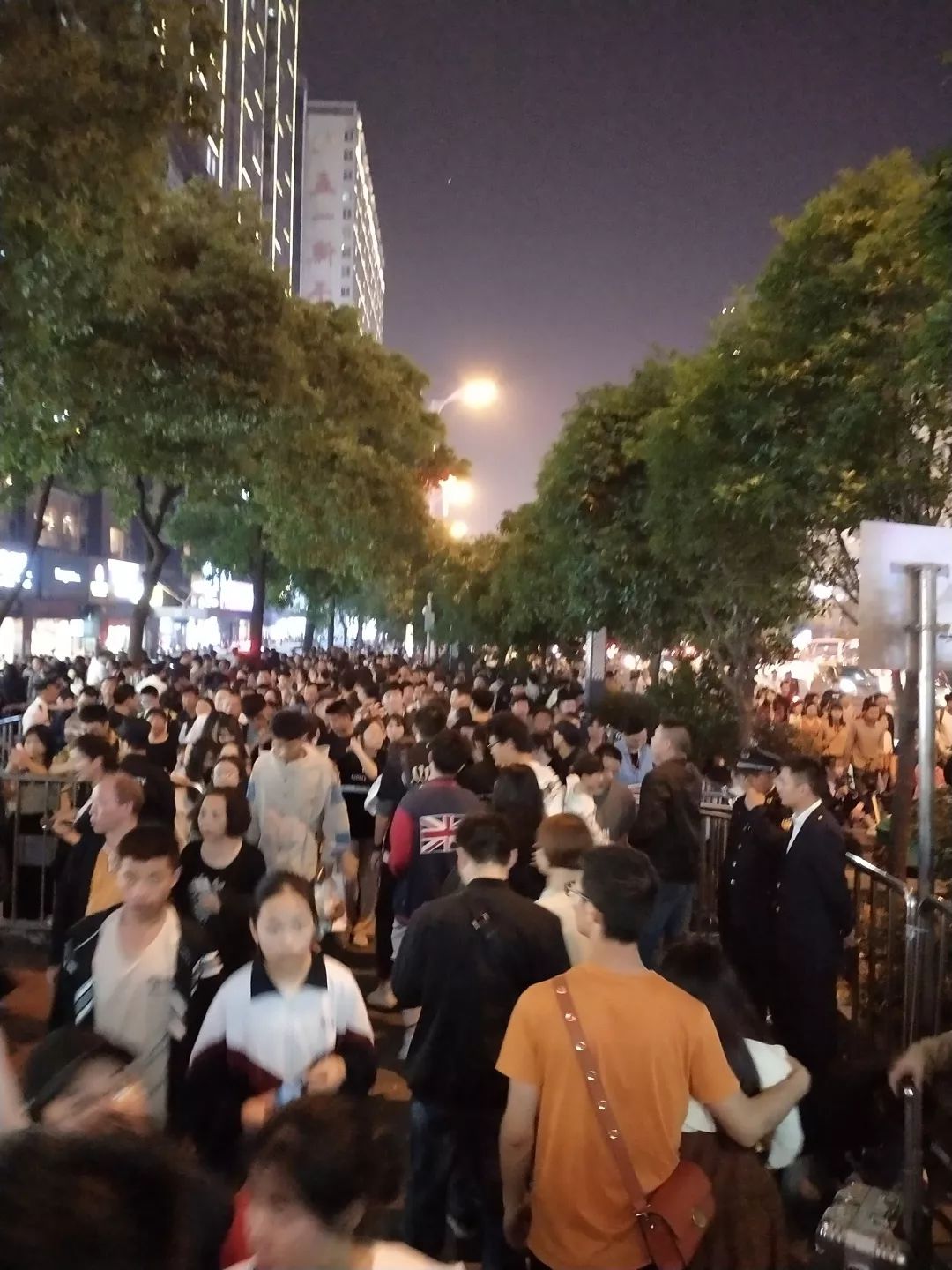 長(zhǎng)沙紅光保安服務(wù)有限公司,長(zhǎng)沙安保服務(wù),長(zhǎng)沙安全服務(wù),長(zhǎng)沙非武裝押運(yùn),勞務(wù)派遣服務(wù)