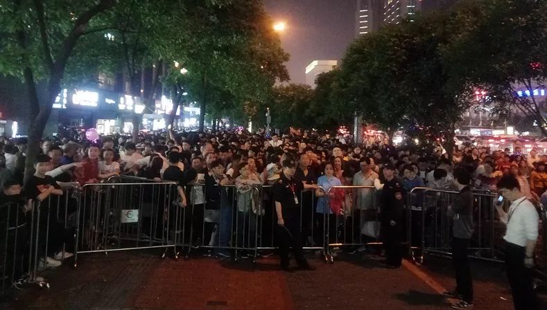 長(zhǎng)沙紅光保安服務(wù)有限公司,長(zhǎng)沙安保服務(wù),長(zhǎng)沙安全服務(wù),長(zhǎng)沙非武裝押運(yùn),勞務(wù)派遣服務(wù)