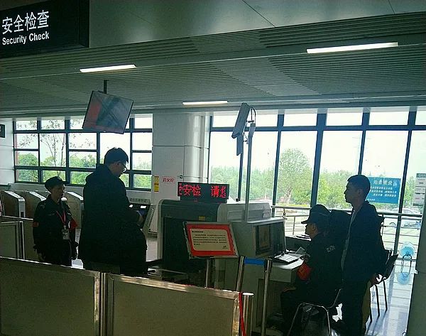 長(zhǎng)沙紅光保安服務(wù)有限公司,長(zhǎng)沙安保服務(wù),長(zhǎng)沙安全服務(wù),長(zhǎng)沙非武裝押運(yùn),勞務(wù)派遣服務(wù)