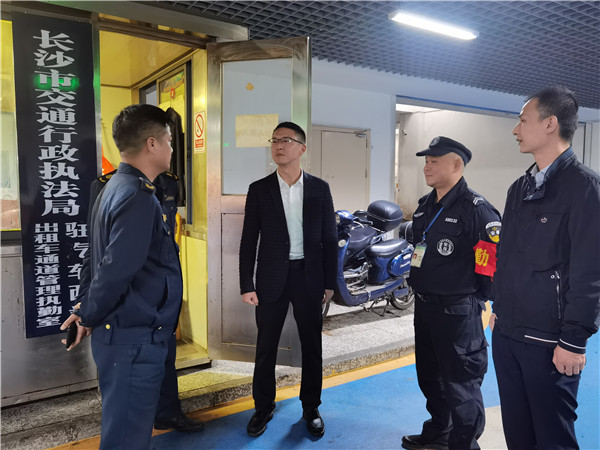 長沙紅光保安服務(wù)有限公司,長沙安保服務(wù),長沙安全服務(wù),長沙非武裝押運(yùn),勞務(wù)派遣服務(wù)