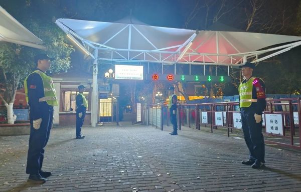 長沙紅光保安服務(wù)有限公司,長沙安保服務(wù),長沙安全服務(wù),長沙非武裝押運,勞務(wù)派遣服務(wù)