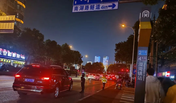 長(zhǎng)沙紅光保安服務(wù)有限公司,長(zhǎng)沙安保服務(wù),長(zhǎng)沙安全服務(wù),長(zhǎng)沙非武裝押運(yùn),勞務(wù)派遣服務(wù)