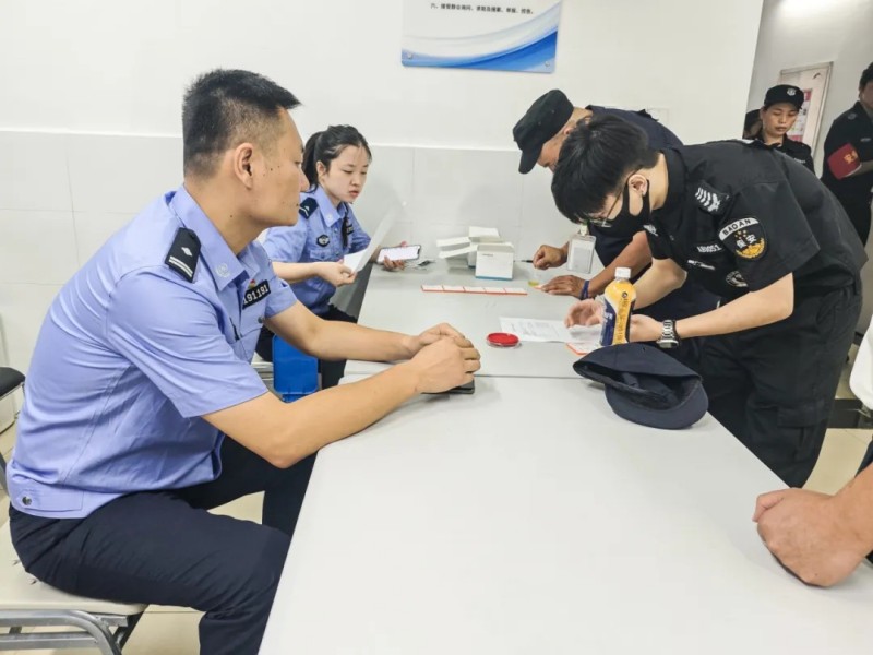 長沙紅光保安服務(wù)有限公司,長沙安保服務(wù),長沙安全服務(wù),長沙非武裝押運(yùn),勞務(wù)派遣服務(wù)