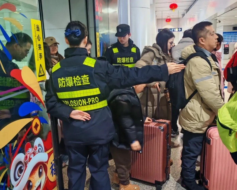 長沙紅光保安服務(wù)有限公司,長沙安保服務(wù),長沙安全服務(wù),長沙非武裝押運(yùn),勞務(wù)派遣服務(wù)