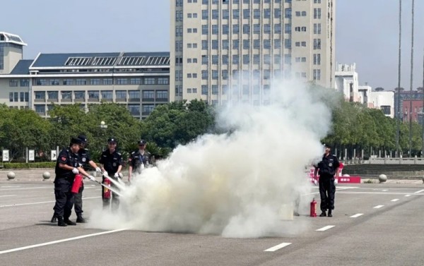 長沙紅光保安服務(wù)有限公司,長沙安保服務(wù),長沙安全服務(wù),長沙非武裝押運,勞務(wù)派遣服務(wù)