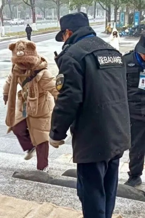 長(zhǎng)沙紅光保安服務(wù)有限公司,長(zhǎng)沙安保服務(wù),長(zhǎng)沙安全服務(wù),長(zhǎng)沙非武裝押運(yùn),勞務(wù)派遣服務(wù)